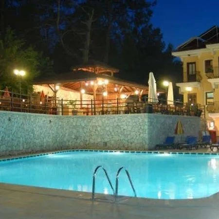 Otel Grove 2*