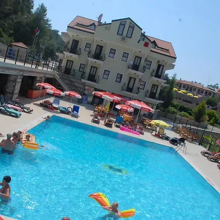 Otel Grove 2*
