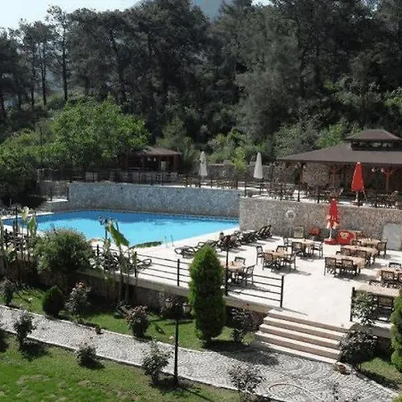 Grove Otel