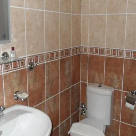 Grove Otel 2*