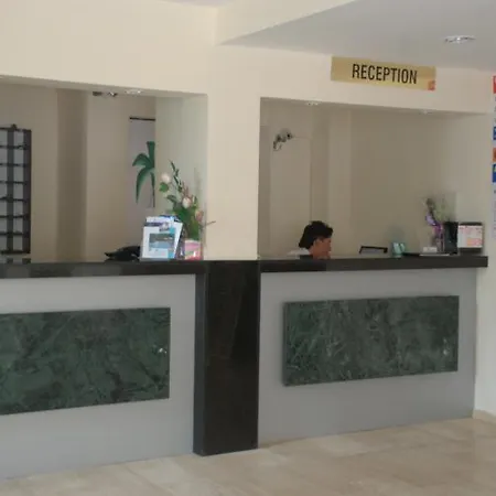 Otel Grove